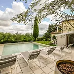 Medanni - Boutique House In Nature With Pool