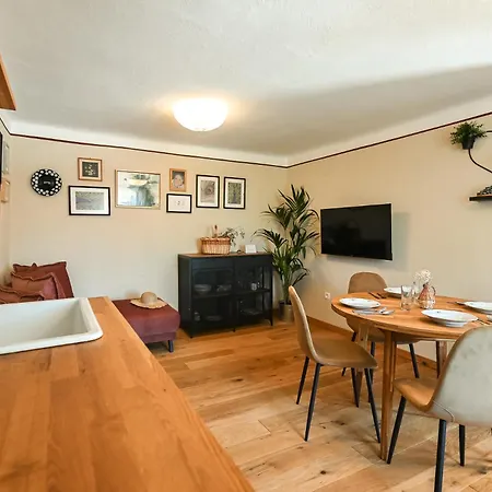 Apartma Medanni - Boutique House In Nature With Pool