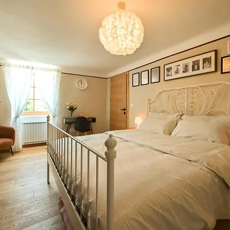 Medanni - Boutique House In Nature With Pool Izola