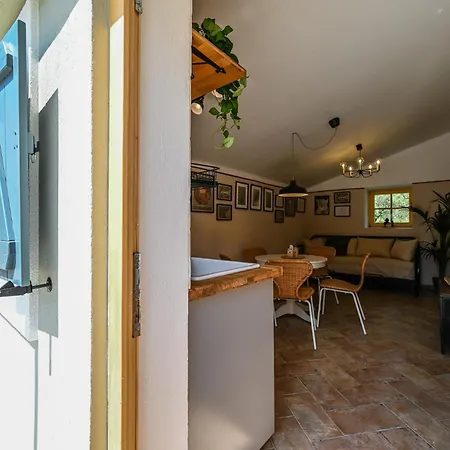 Medanni - Boutique House In Nature With Pool Izola