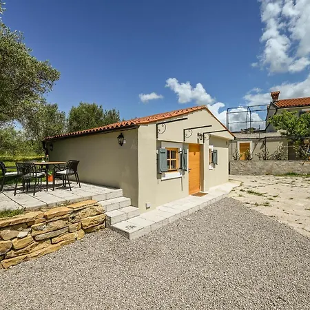 Medanni - Boutique House In Nature With Pool Apartman