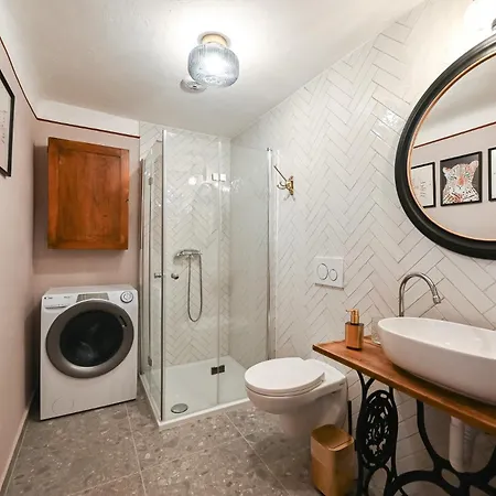 公寓 Medanni - Boutique House In Nature With Pool 伊佐拉