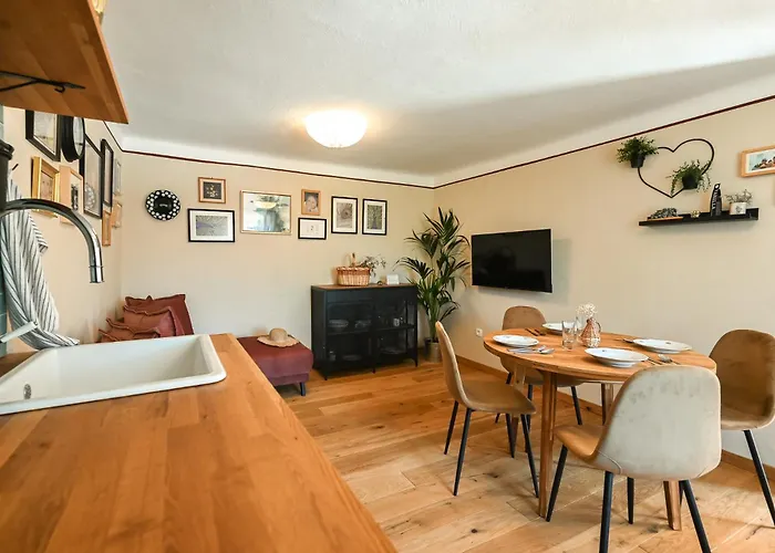 Lägenhet Medanni - Boutique House In Nature With Pool