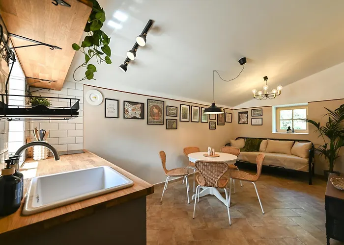 アパート Medanni - Boutique House In Nature With Pool イゾラ