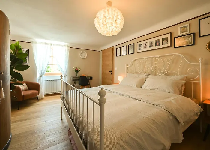 Medanni - Boutique House In Nature With Pool イゾラ