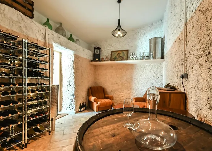 Lägenhet Medanni - Boutique House In Nature With Pool *