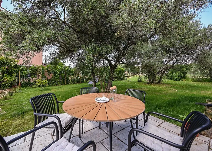 Medanni - Boutique House In Nature With Pool Lägenhet *