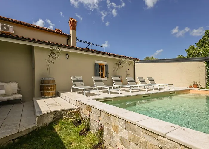 Medanni - Boutique House In Nature With Pool