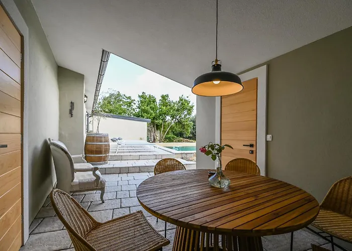 Medanni - Boutique House In Nature With Pool *