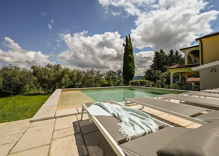 Medanni - Boutique House In Nature With Pool *